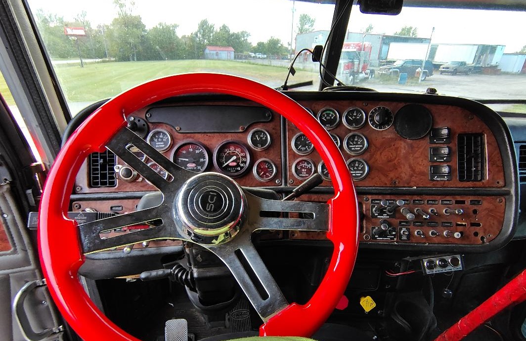 2005 PETERBILT 379 - Image 26